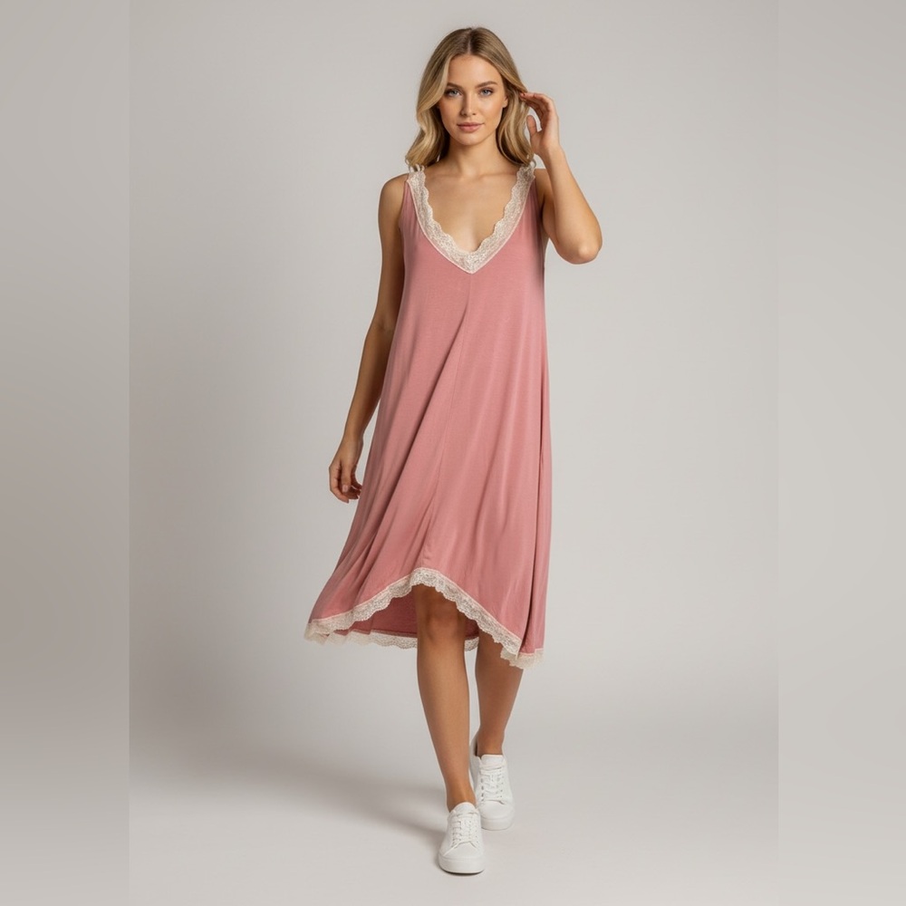 POL Elegant Pink Lace Trim Dress - Picture 2 of 9